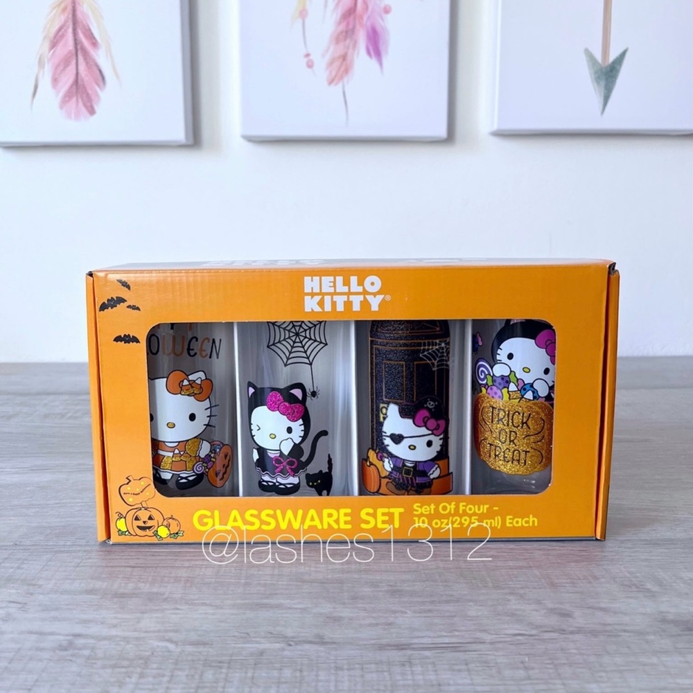 HELLO KITTY Halloween Glass Drink Ware Set  - 4 Pieces